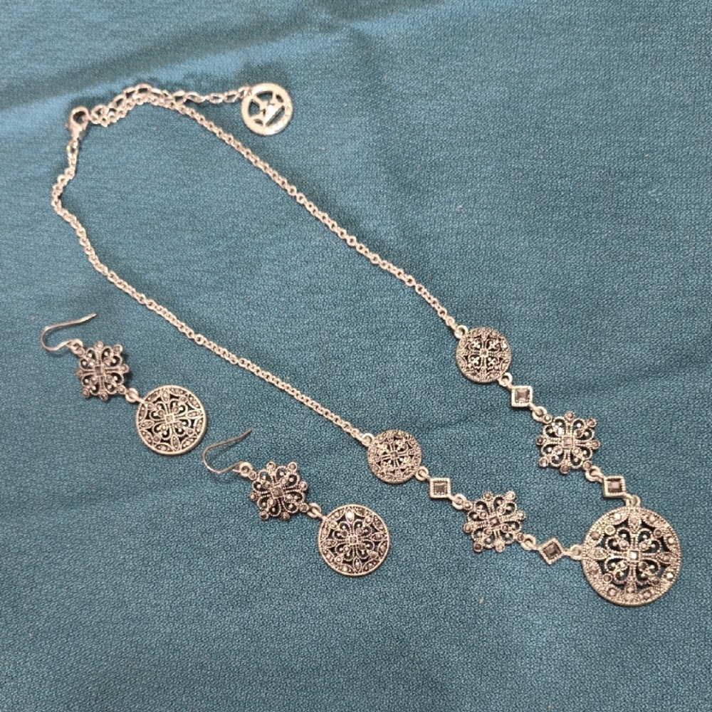 Elegant Silver & Marquisite Necklace and Earring Set